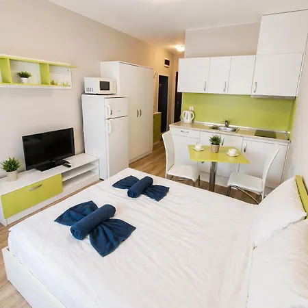 Sorrento Sole Mare - By The Apartament Sveti Vlas